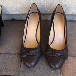 Brown Pumps